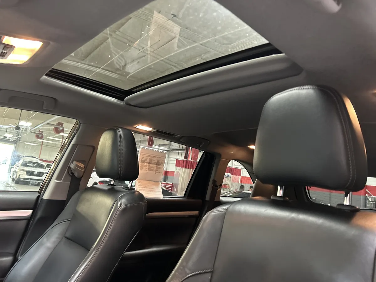 2019 Toyota Highlander XLE thumbnail 8