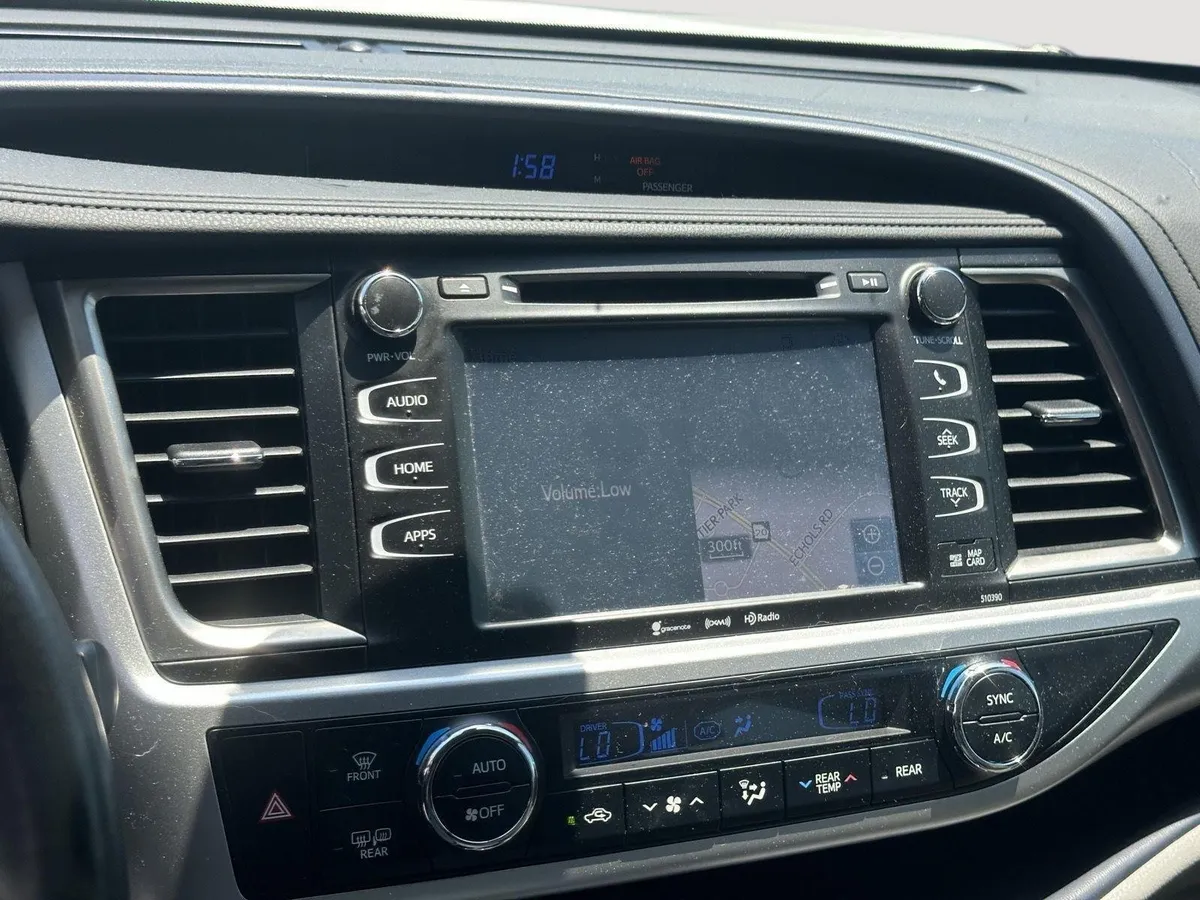 2019 Toyota Highlander XLE thumbnail 11