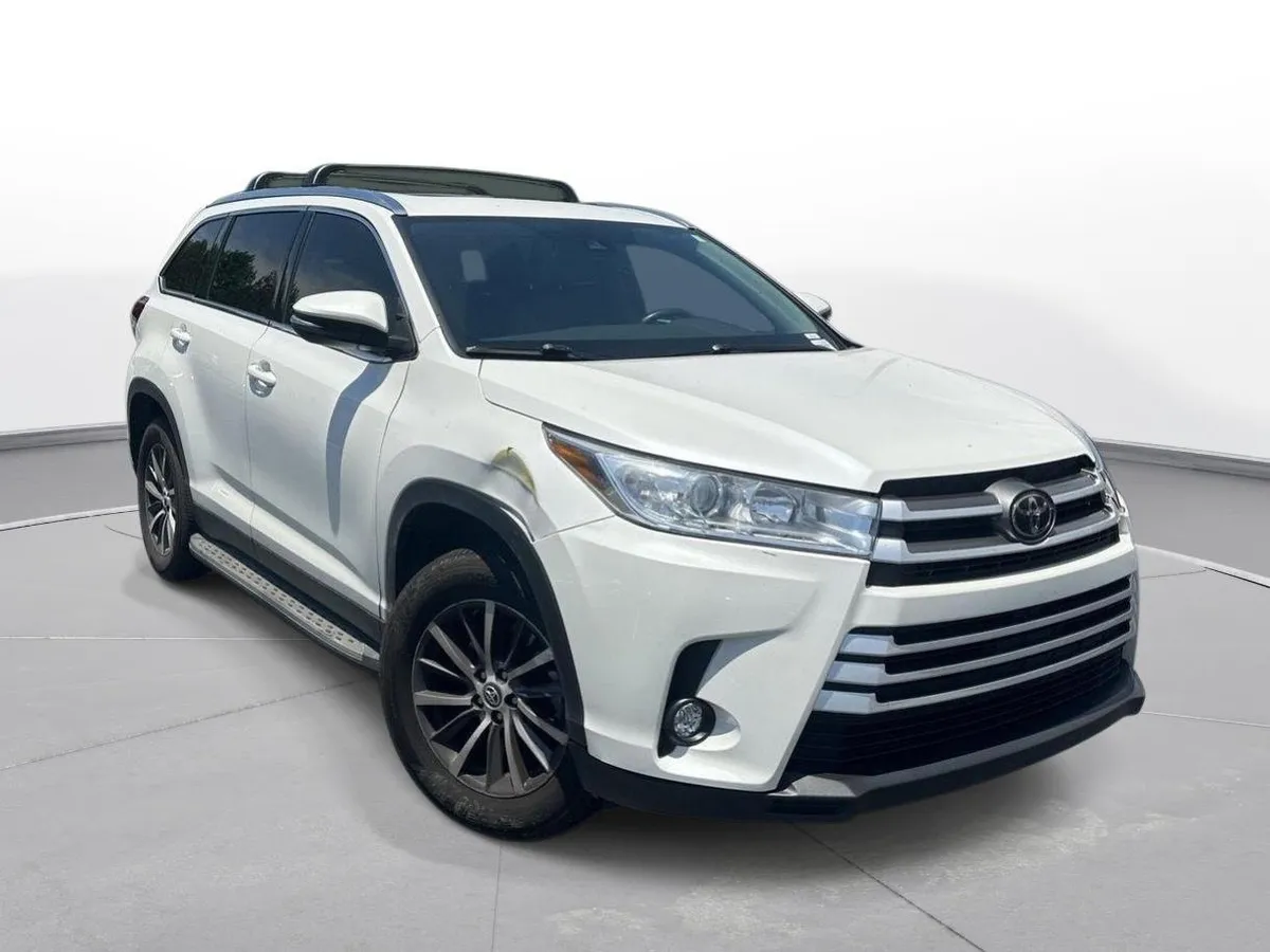 2019 Toyota Highlander XLE thumbnail 4