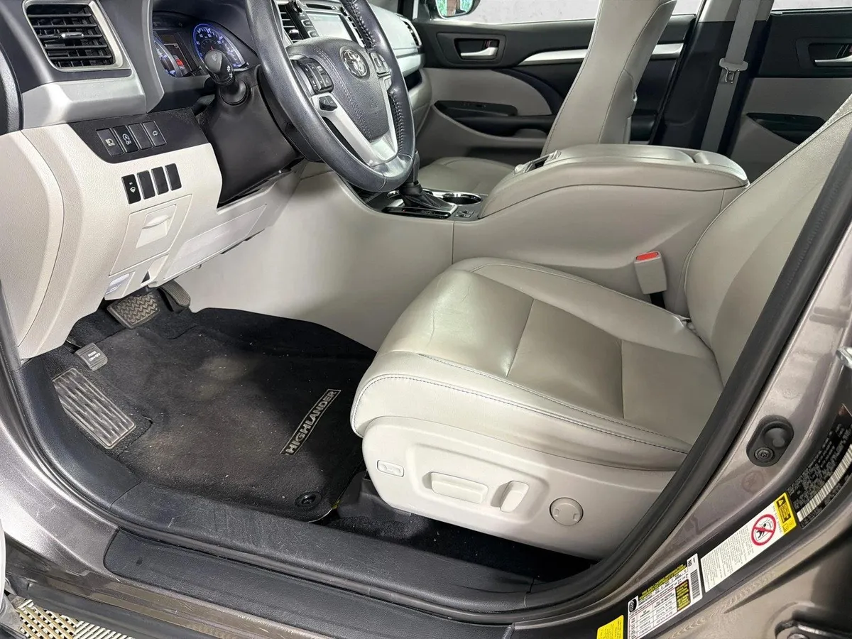 2019 Toyota Highlander XLE thumbnail 11