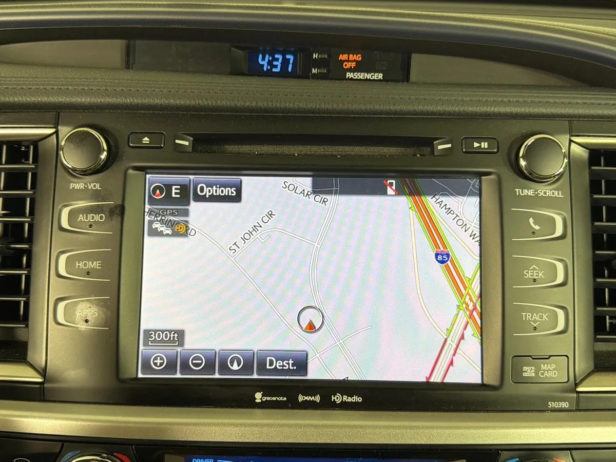 2019 Toyota Highlander XLE thumbnail 3