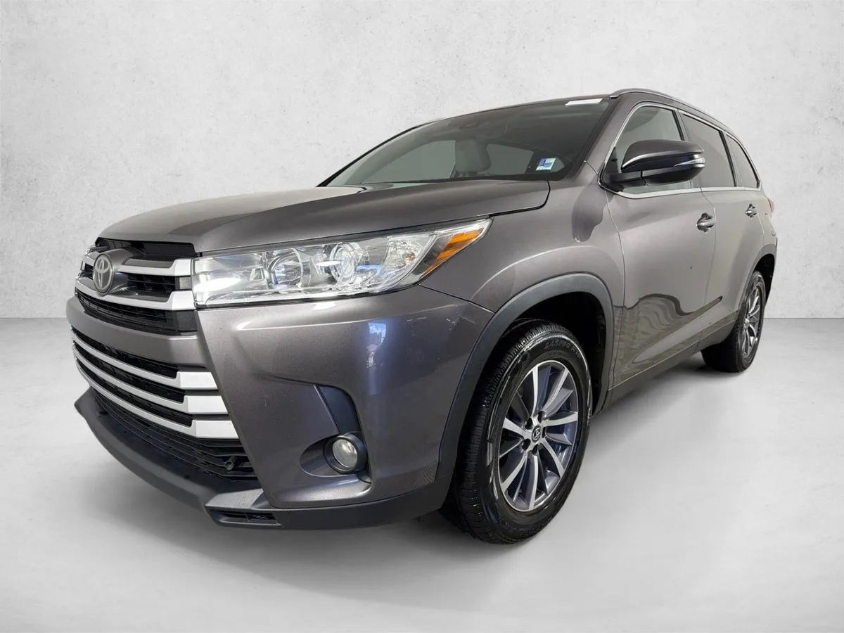 2019 Toyota Highlander XLE thumbnail 9