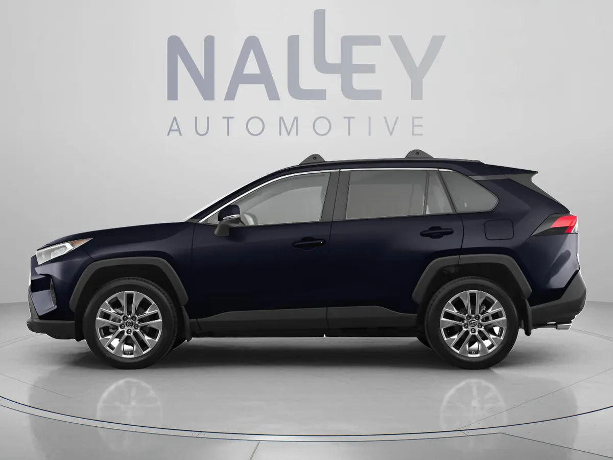 2019 Toyota RAV4 XLE Premium thumbnail 2