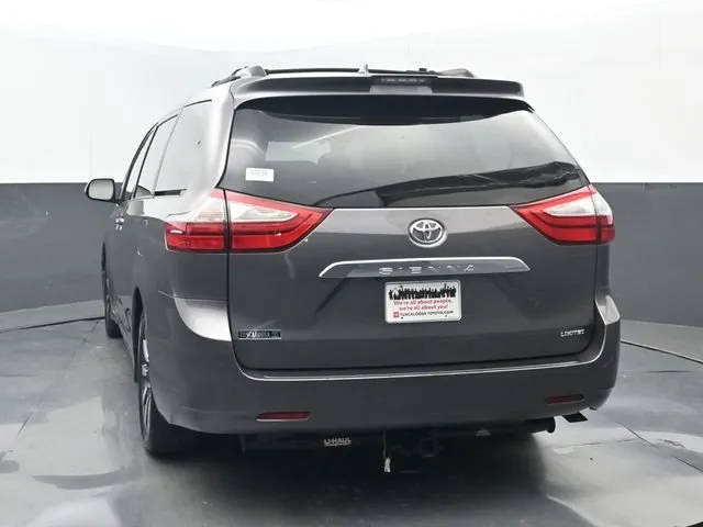 2019 Toyota Sienna Limited thumbnail 20