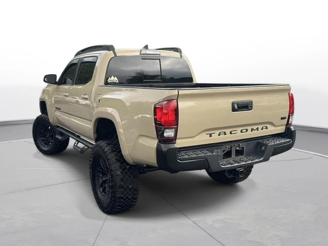 2019 Toyota Tacoma SR5 thumbnail 8