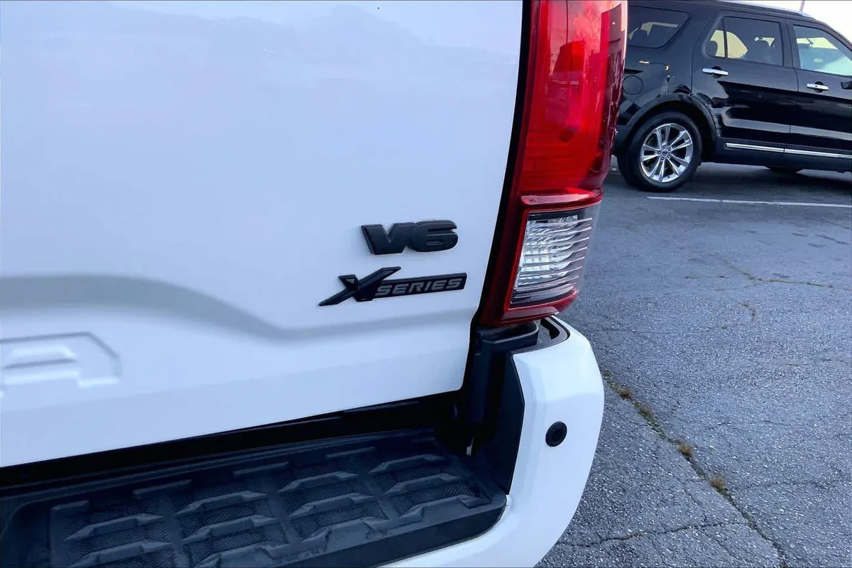 2019 Toyota Tacoma TRD Off Road thumbnail 10