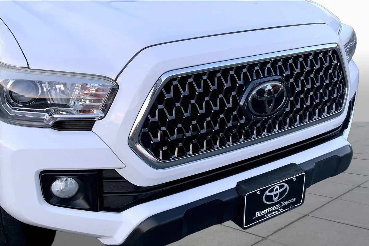 2019 Toyota Tacoma TRD Off Road thumbnail 29