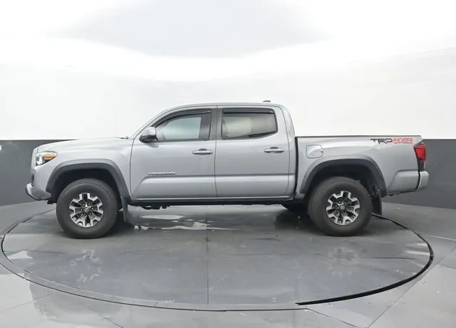 2019 Toyota Tacoma TRD Off-Road thumbnail 7
