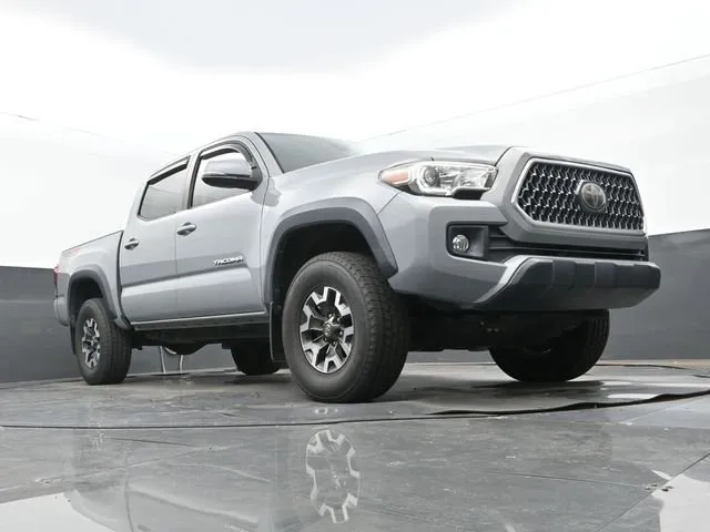 2019 Toyota Tacoma TRD Off-Road thumbnail 9