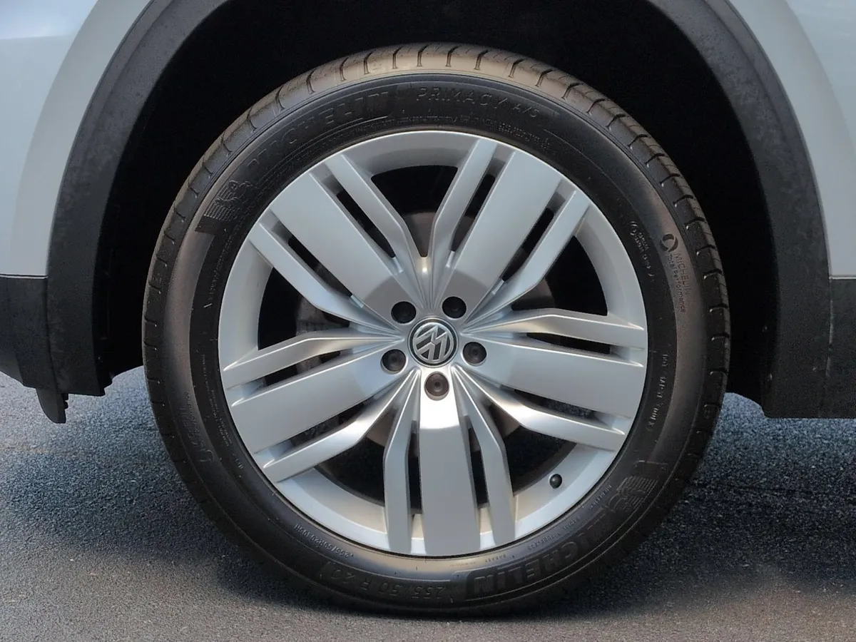 2019 Volkswagen Atlas 3.6L V6 SE w/Technology thumbnail 12