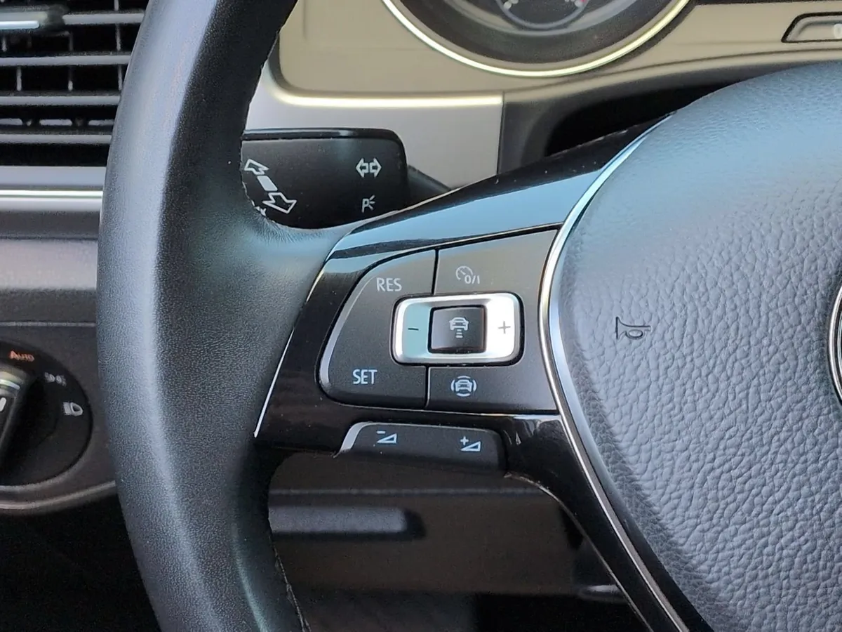 2019 Volkswagen Atlas 3.6L V6 SE w/Technology thumbnail 18