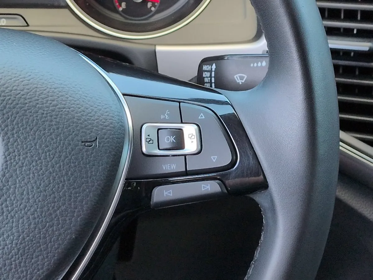 2019 Volkswagen Atlas 3.6L V6 SE w/Technology thumbnail 19