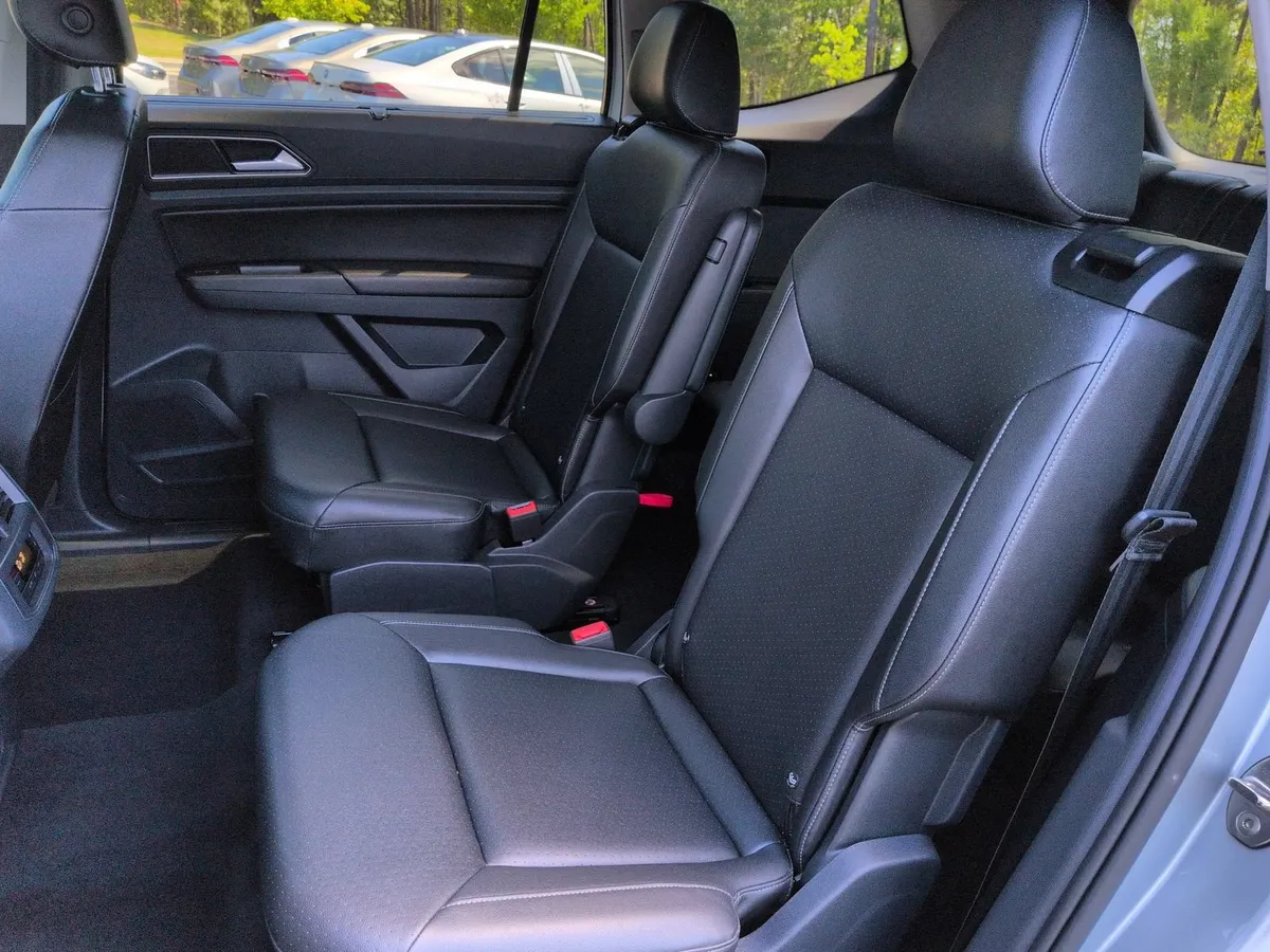 2019 Volkswagen Atlas 3.6L V6 SE w/Technology thumbnail 29