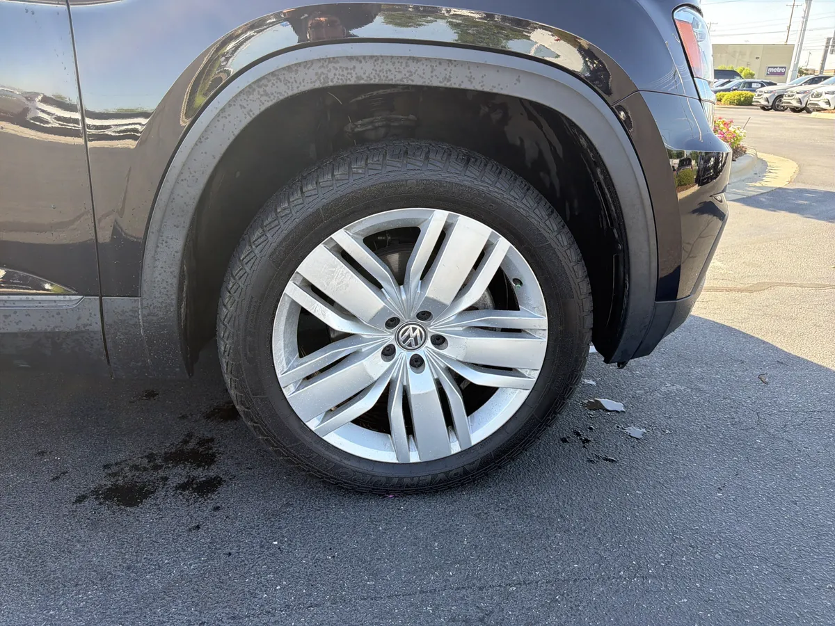 2019 Volkswagen Atlas 3.6L V6 SE w/Technology thumbnail 14