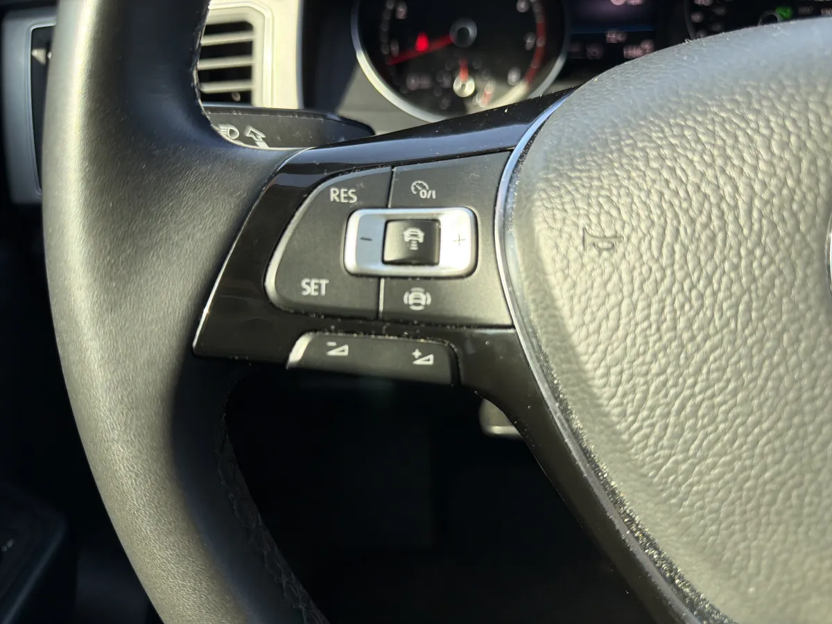 2019 Volkswagen Atlas 3.6L V6 SE w/Technology thumbnail 21