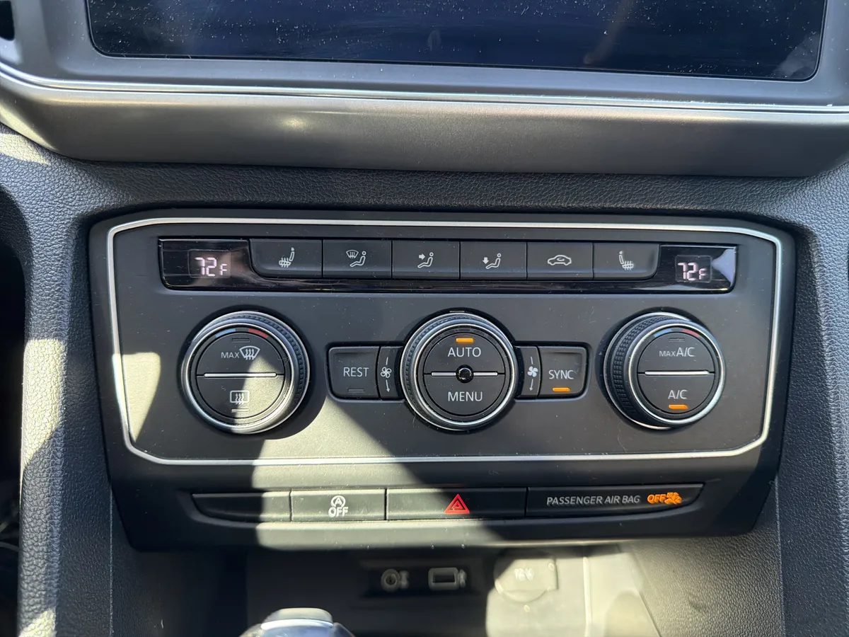 2019 Volkswagen Atlas 3.6L V6 SE w/Technology thumbnail 31