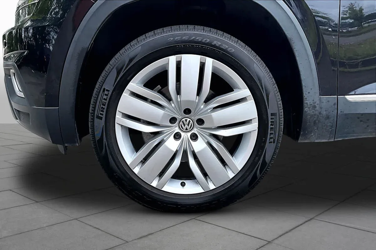2019 Volkswagen Atlas 3.6L V6 SEL thumbnail 11