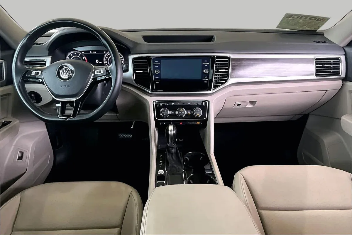 2019 Volkswagen Atlas 3.6L V6 SEL thumbnail 16