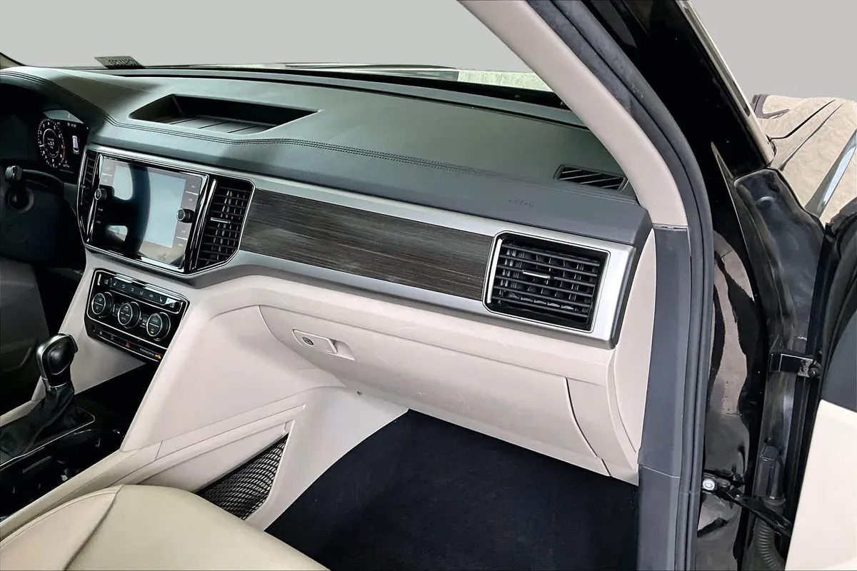 2019 Volkswagen Atlas 3.6L V6 SEL thumbnail 19