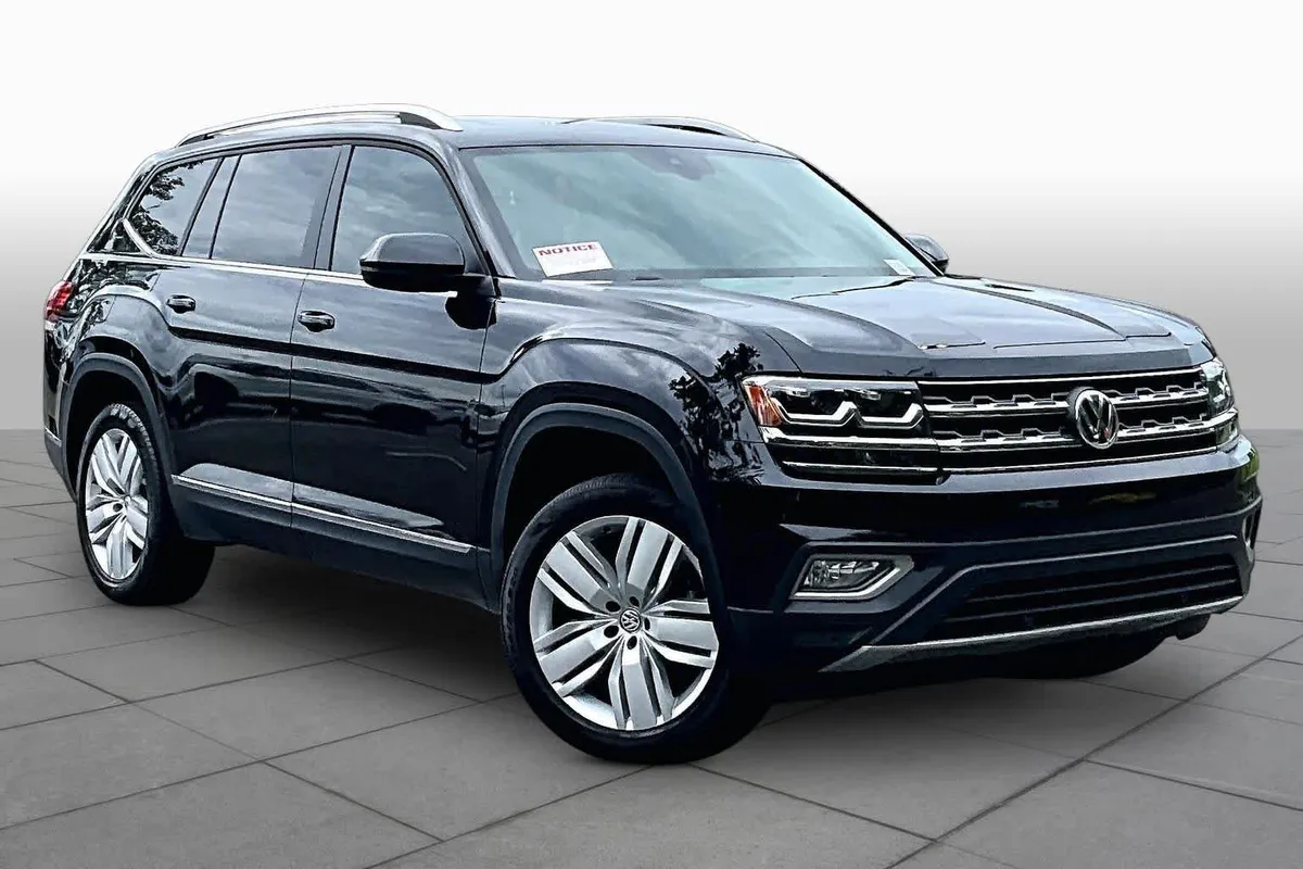 2019 Volkswagen Atlas 3.6L V6 SEL thumbnail 3