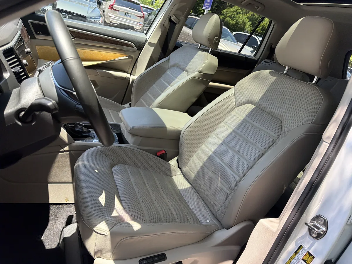 2019 Volkswagen Atlas 3.6L V6 SEL Premium 4MOTION thumbnail 17
