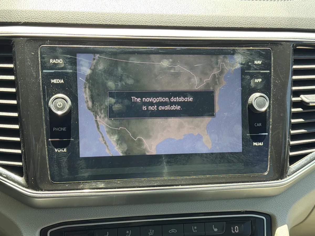 2019 Volkswagen Atlas 3.6L V6 SEL Premium 4MOTION thumbnail 25