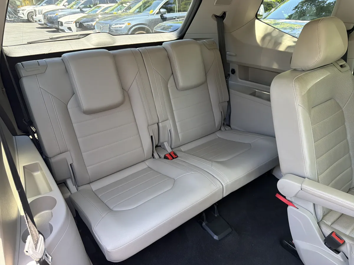 2019 Volkswagen Atlas 3.6L V6 SEL Premium 4MOTION thumbnail 34