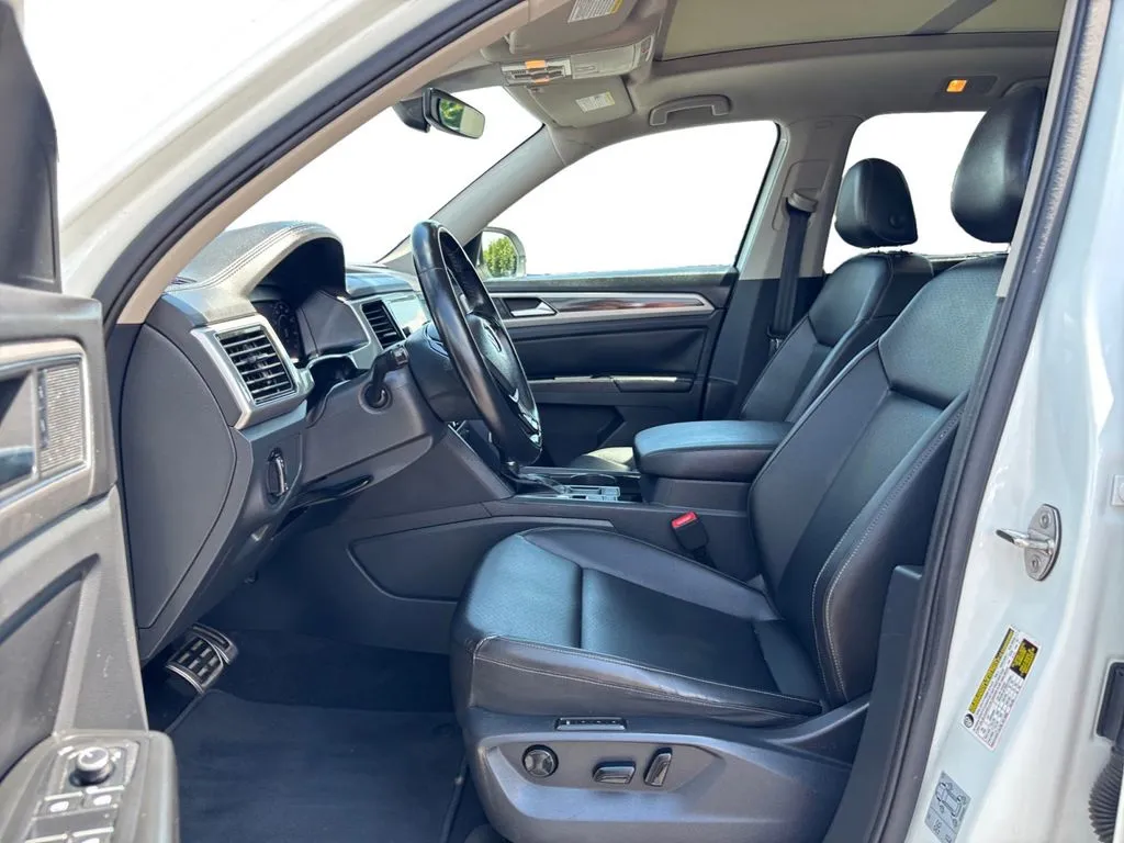 2019 Volkswagen Atlas 3.6L V6 SEL R-Line thumbnail 14