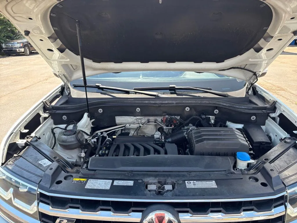 2019 Volkswagen Atlas 3.6L V6 SEL R-Line thumbnail 25