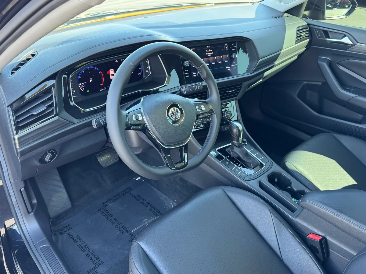 2019 Volkswagen Jetta SEL thumbnail 16