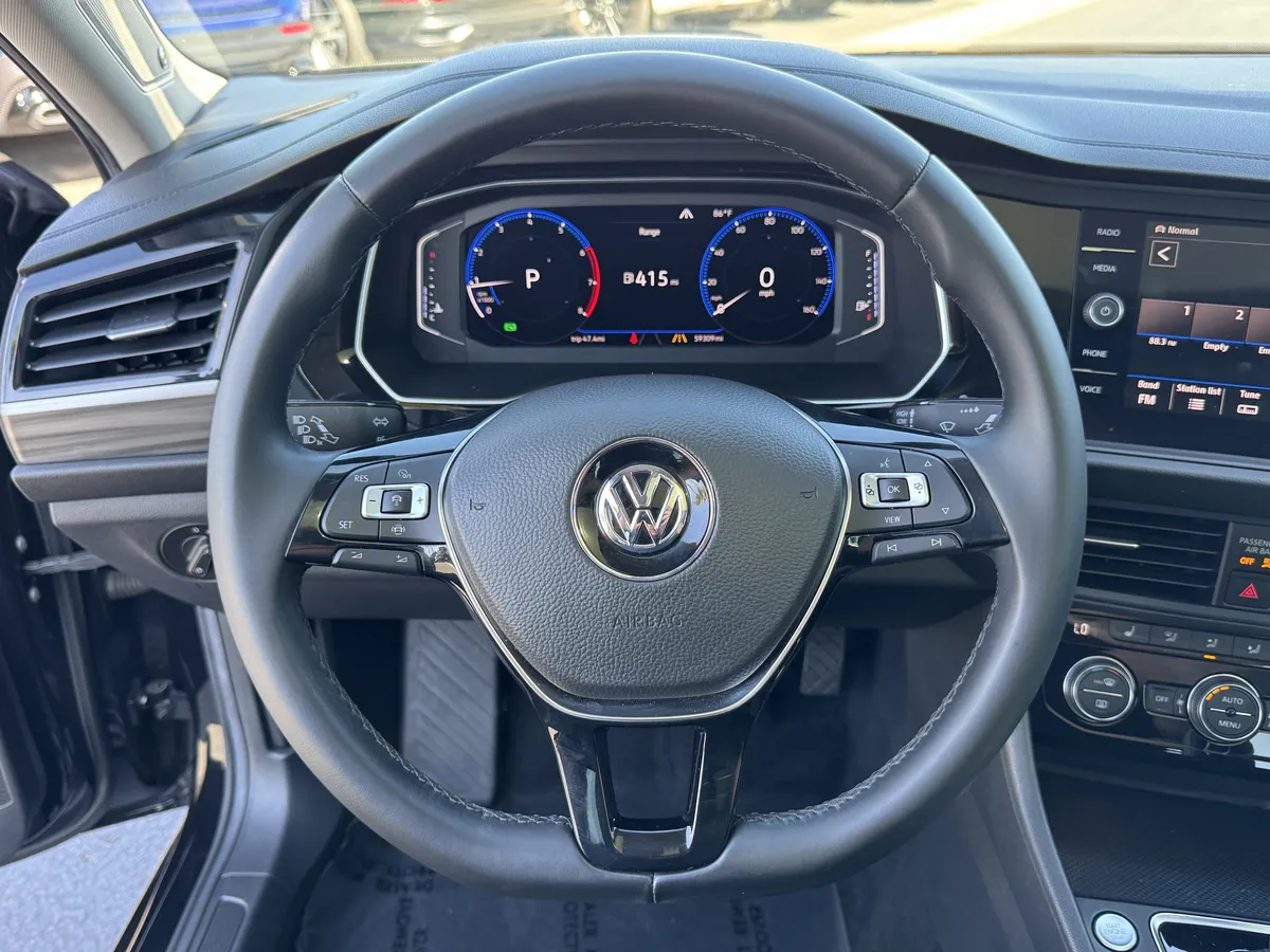 2019 Volkswagen Jetta SEL thumbnail 17