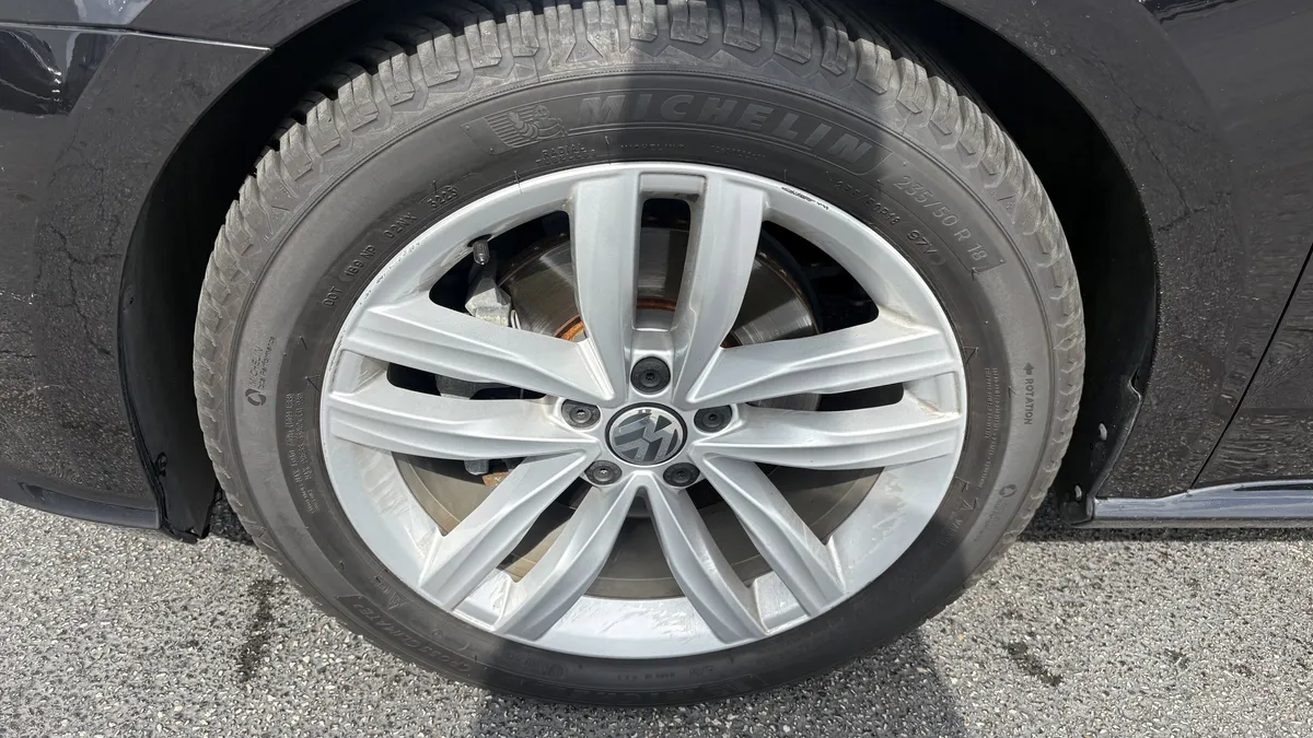 2019 Volkswagen Passat 2.0T Wolfsburg Edition thumbnail 11