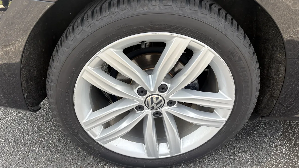 2019 Volkswagen Passat 2.0T Wolfsburg Edition thumbnail 13