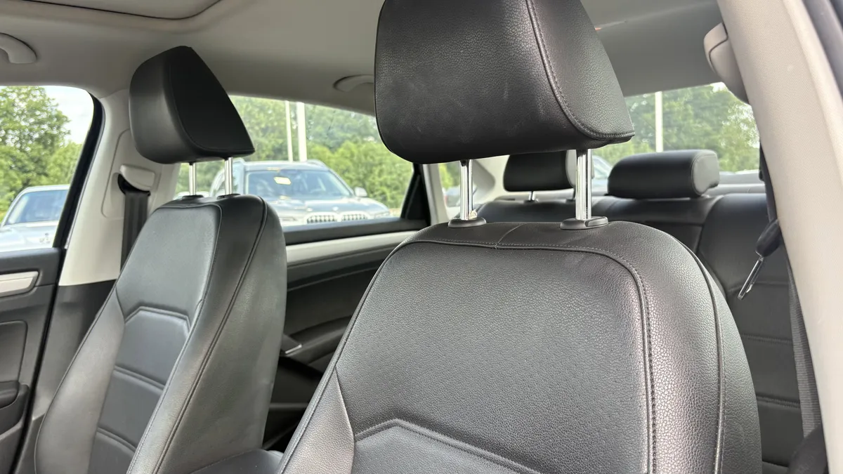 2019 Volkswagen Passat 2.0T Wolfsburg Edition thumbnail 17