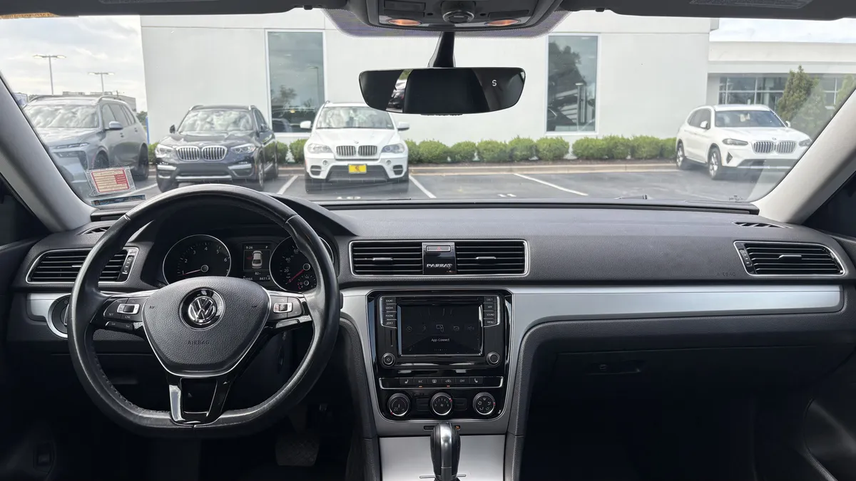 2019 Volkswagen Passat 2.0T Wolfsburg Edition thumbnail 29