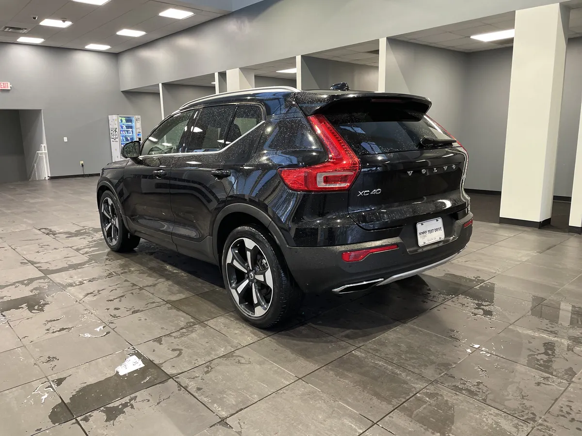 2019 Volvo XC40 Inscription thumbnail 10