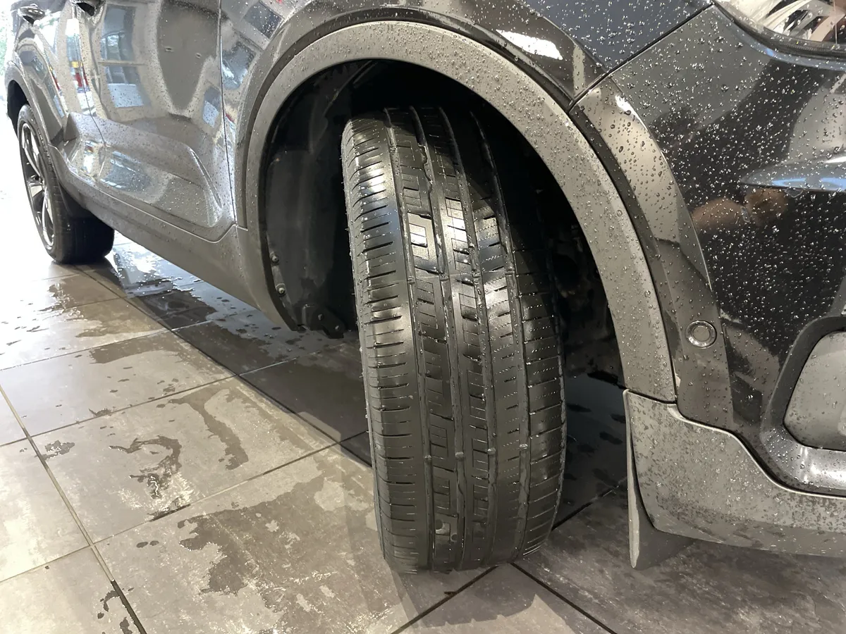 2019 Volvo XC40 Inscription thumbnail 23