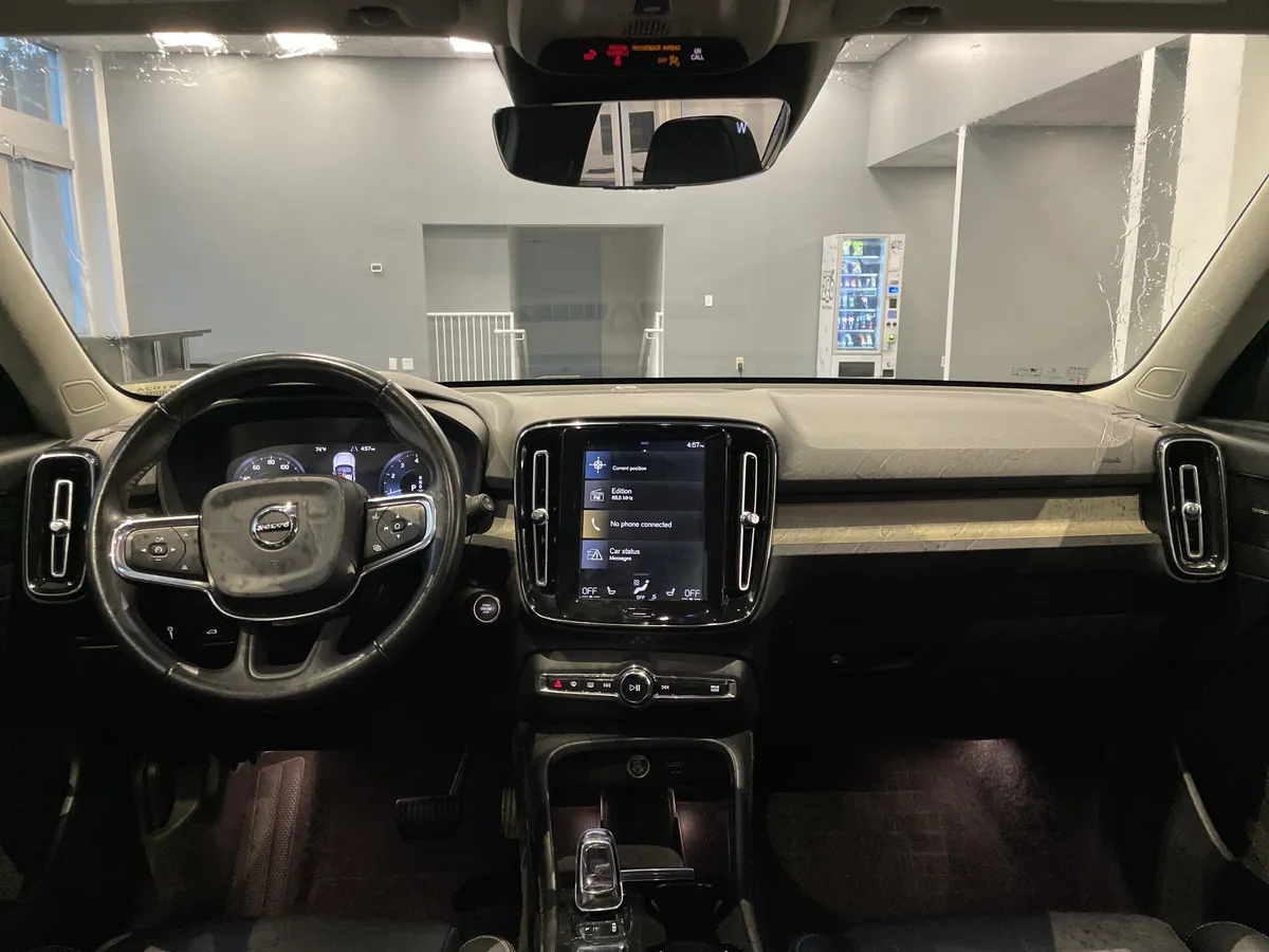 2019 Volvo XC40 Inscription thumbnail 28