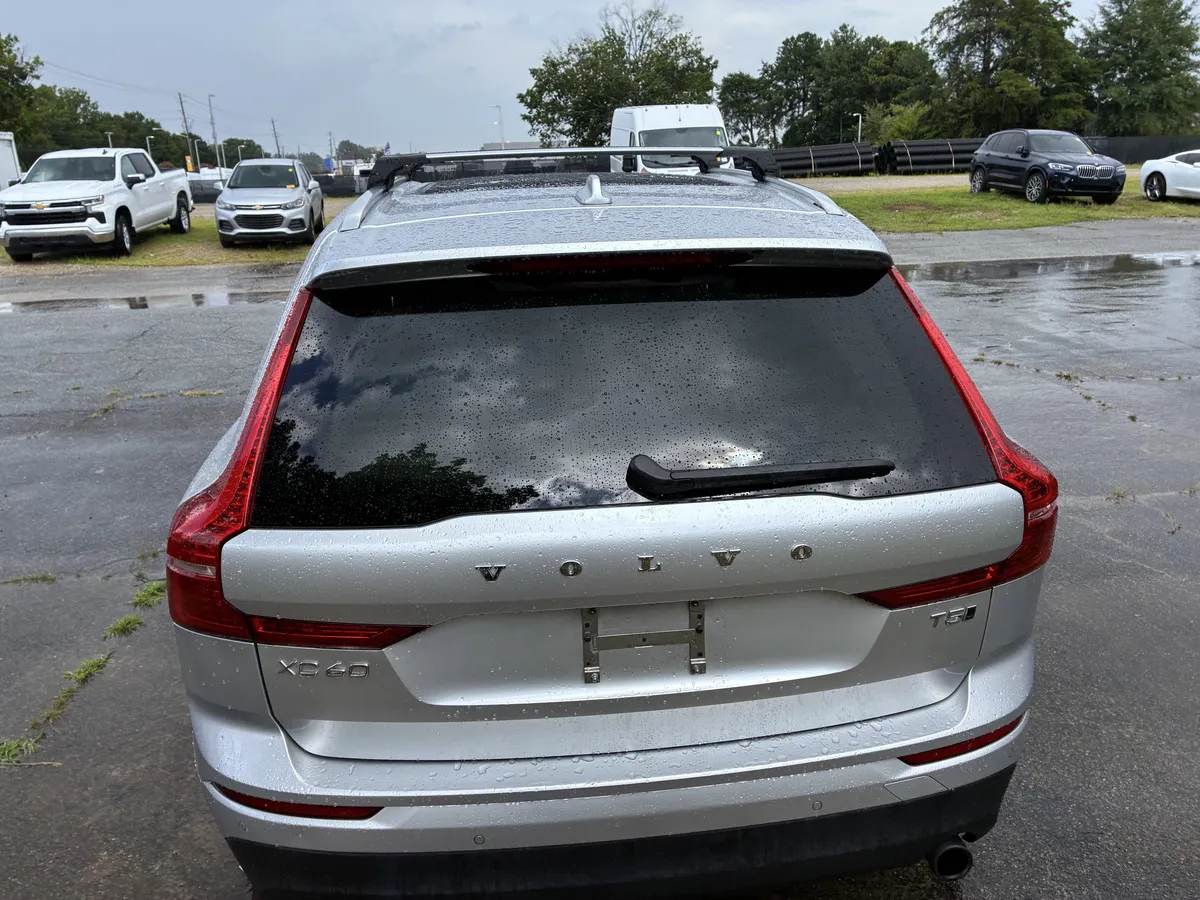 2019 Volvo XC60 Momentum thumbnail 6