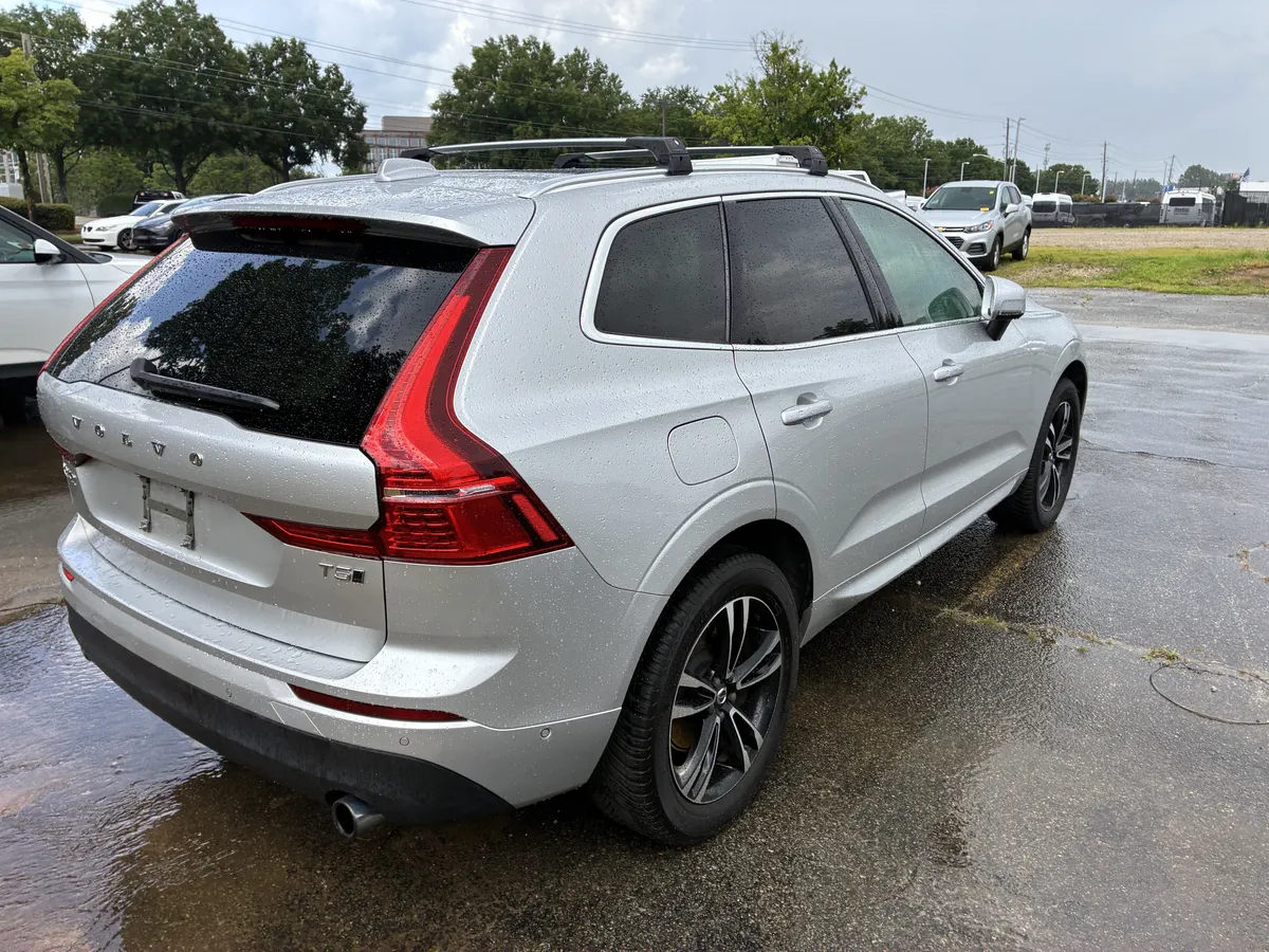 2019 Volvo XC60 Momentum thumbnail 7