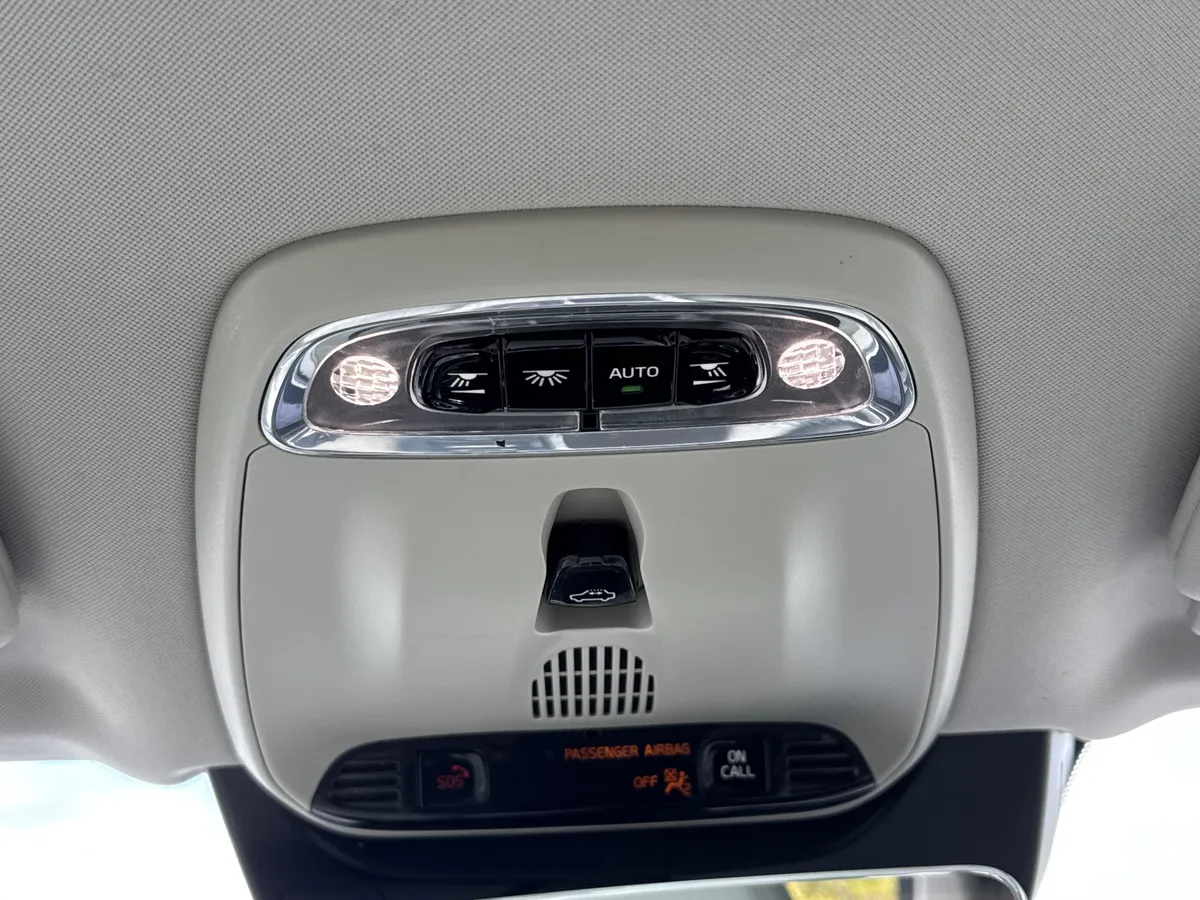 2019 Volvo XC90 Momentum thumbnail 25