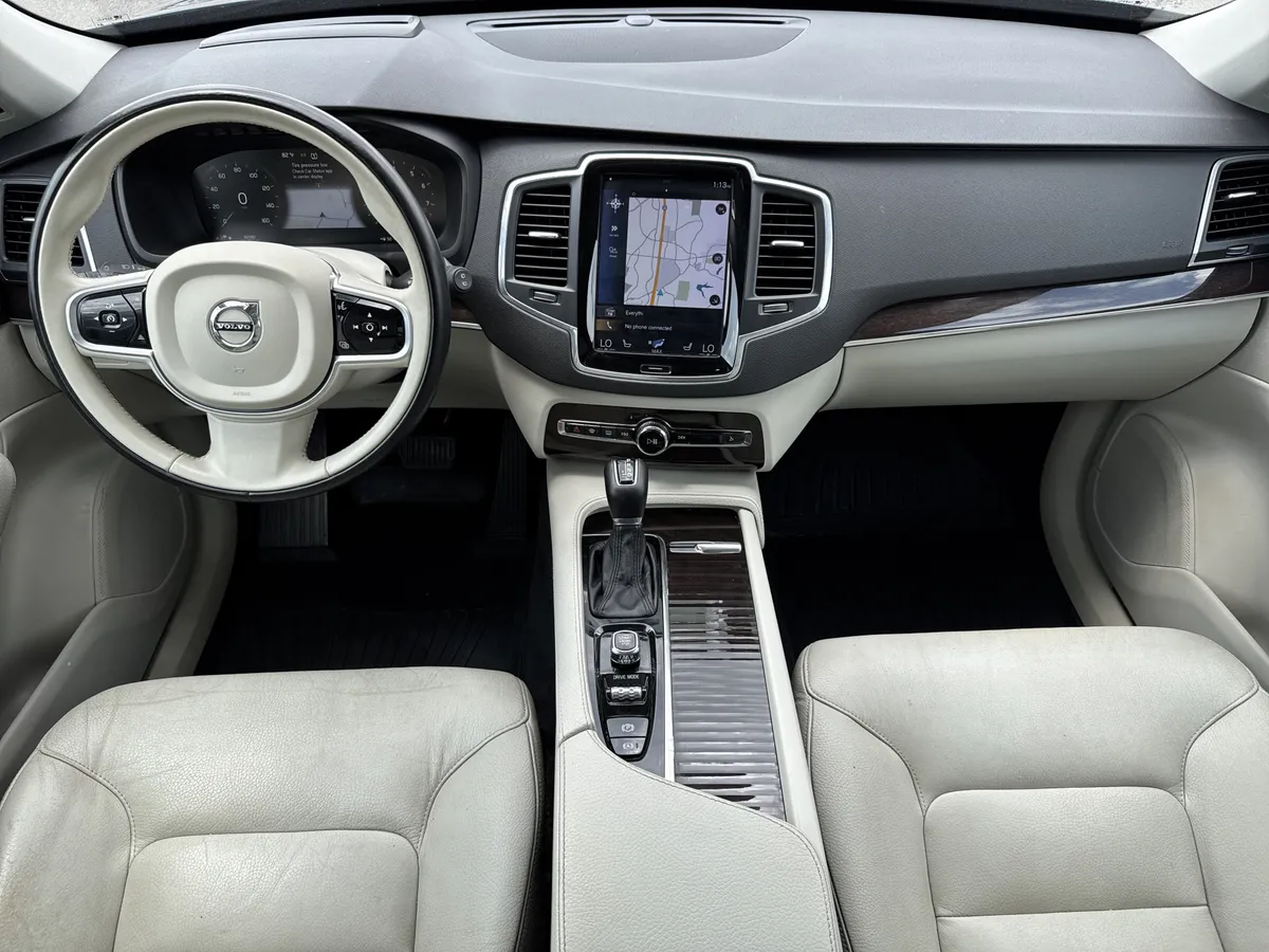 2019 Volvo XC90 Momentum thumbnail 27