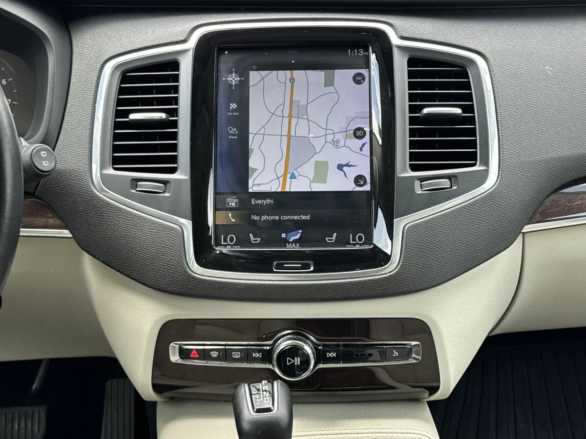 2019 Volvo XC90 Momentum thumbnail 28
