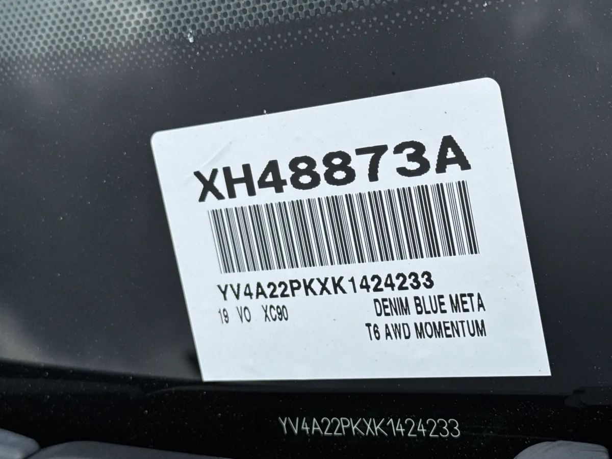 2019 Volvo XC90 Momentum thumbnail 38