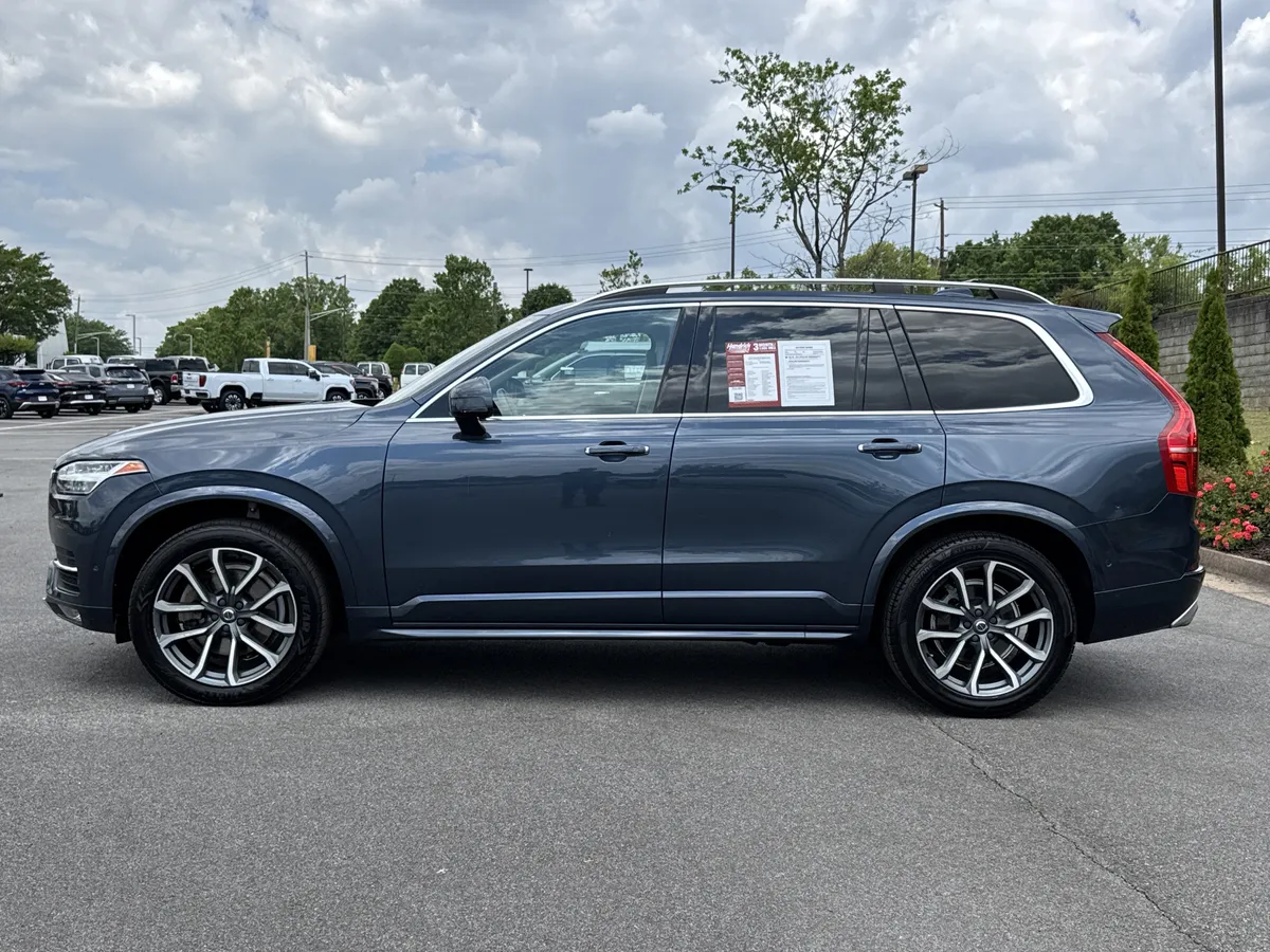 2019 Volvo XC90 Momentum thumbnail 5