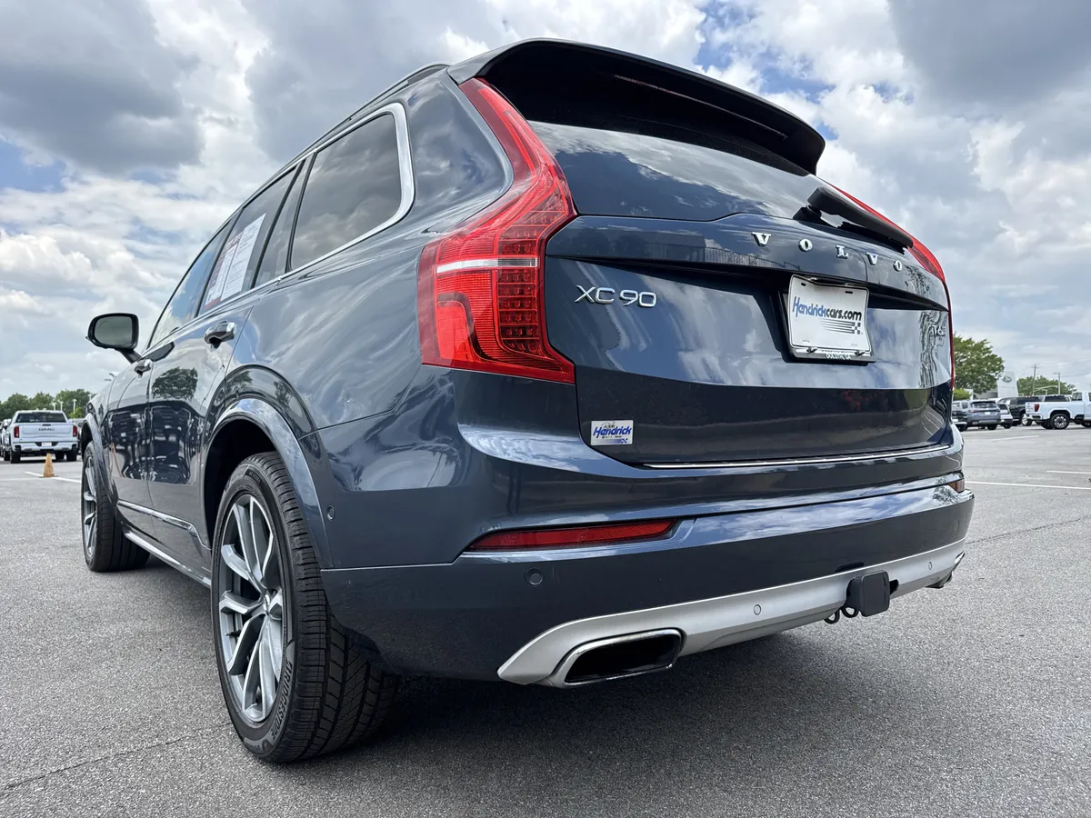 2019 Volvo XC90 Momentum thumbnail 6