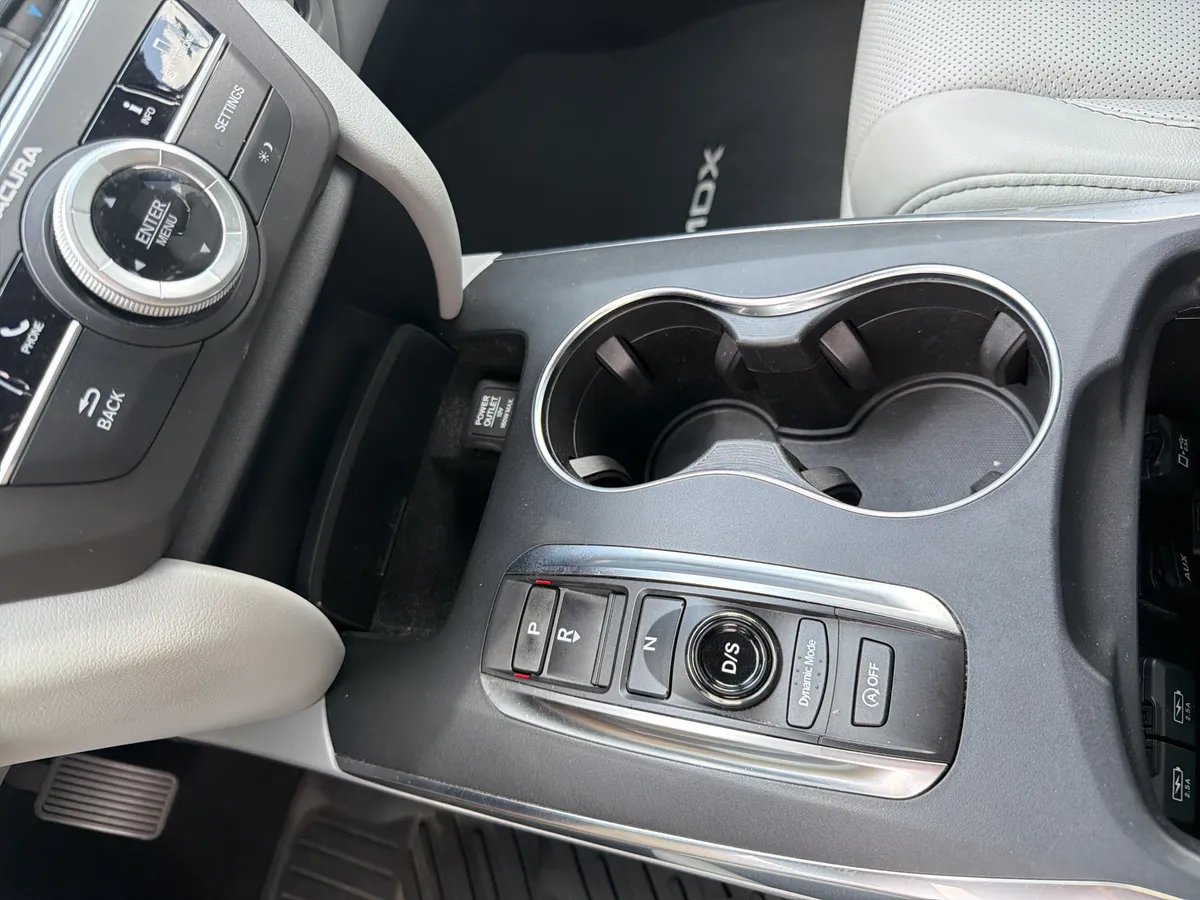2020 Acura MDX Technology thumbnail 10