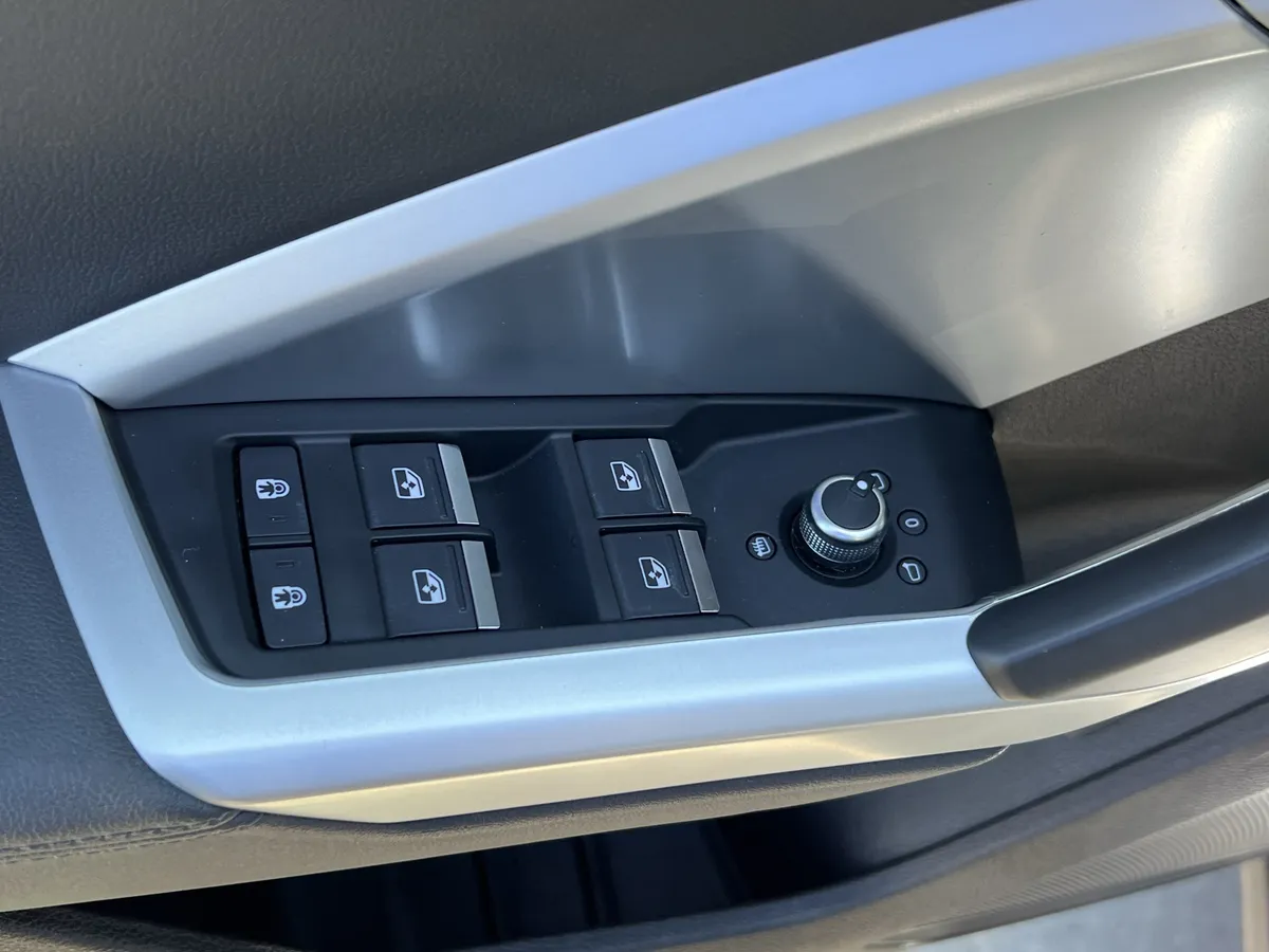 2020 Audi Q3 S line Premium thumbnail 14