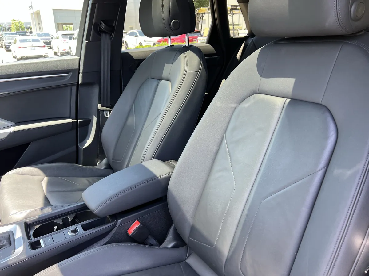 2020 Audi Q3 S line Premium thumbnail 15