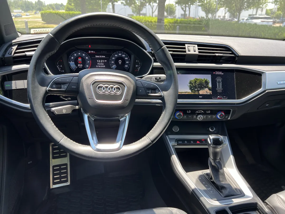 2020 Audi Q3 S line Premium thumbnail 29